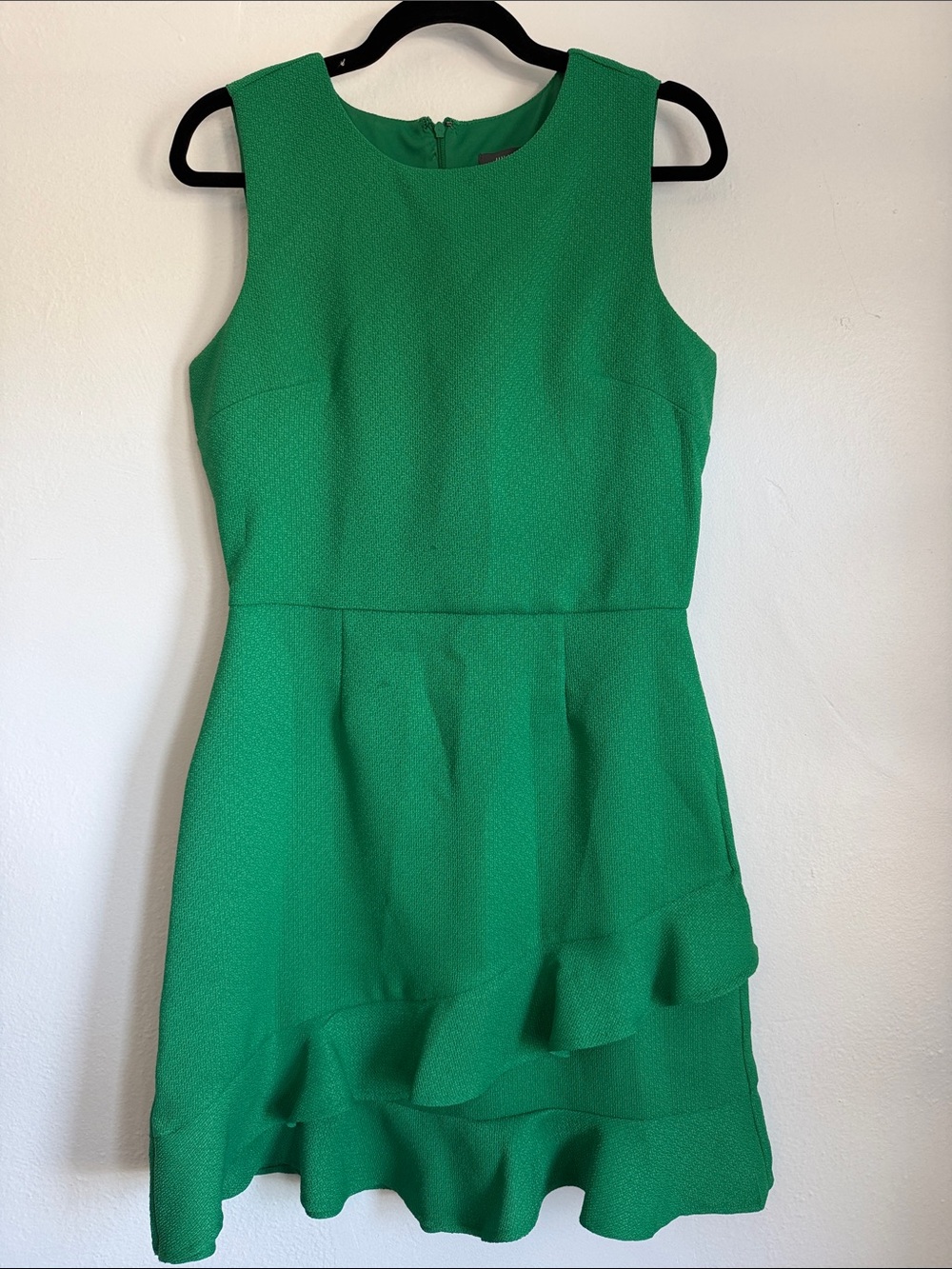 Sleeveless Emerald Ruffle Hem Fit-and-Flare Dress Size 8 Julia Jordon